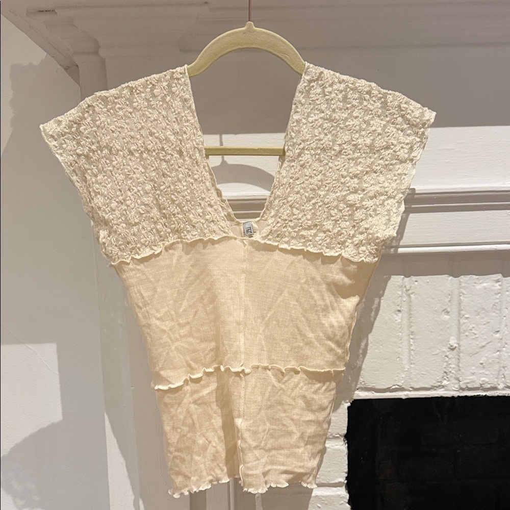 Baserange Elegant Cream Lace Women Top